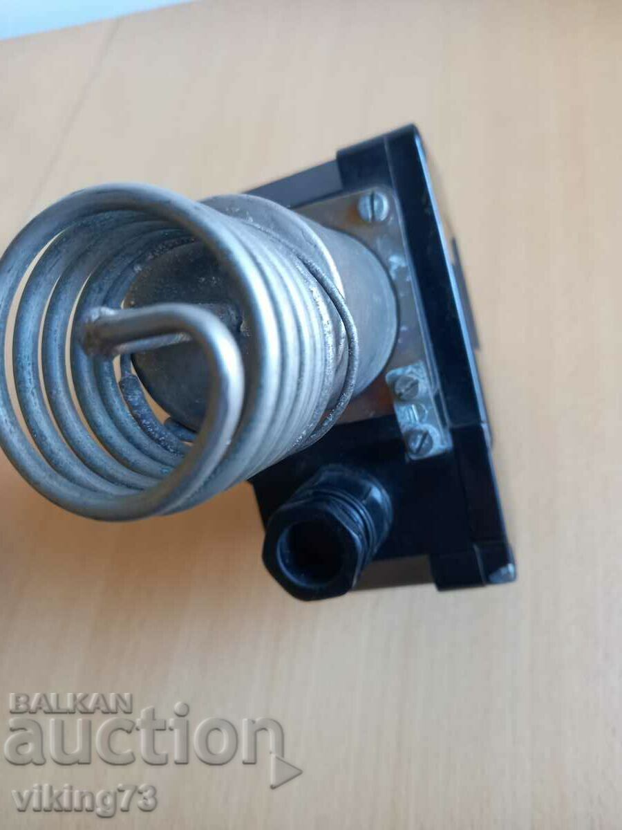 Auction Vintage industrial thermometer, Germany. Auction Vintage industrial thermometer, Germany.