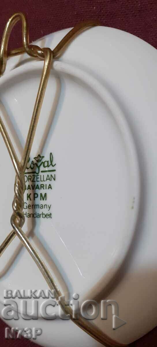 Livrarea PLĂUTĂ MICĂ DE PORCELAN. COLECTIE. GERMANIA.