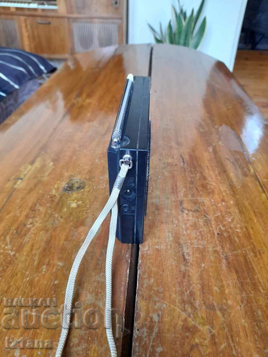 Delivery of Old radio, SONY radio receiver