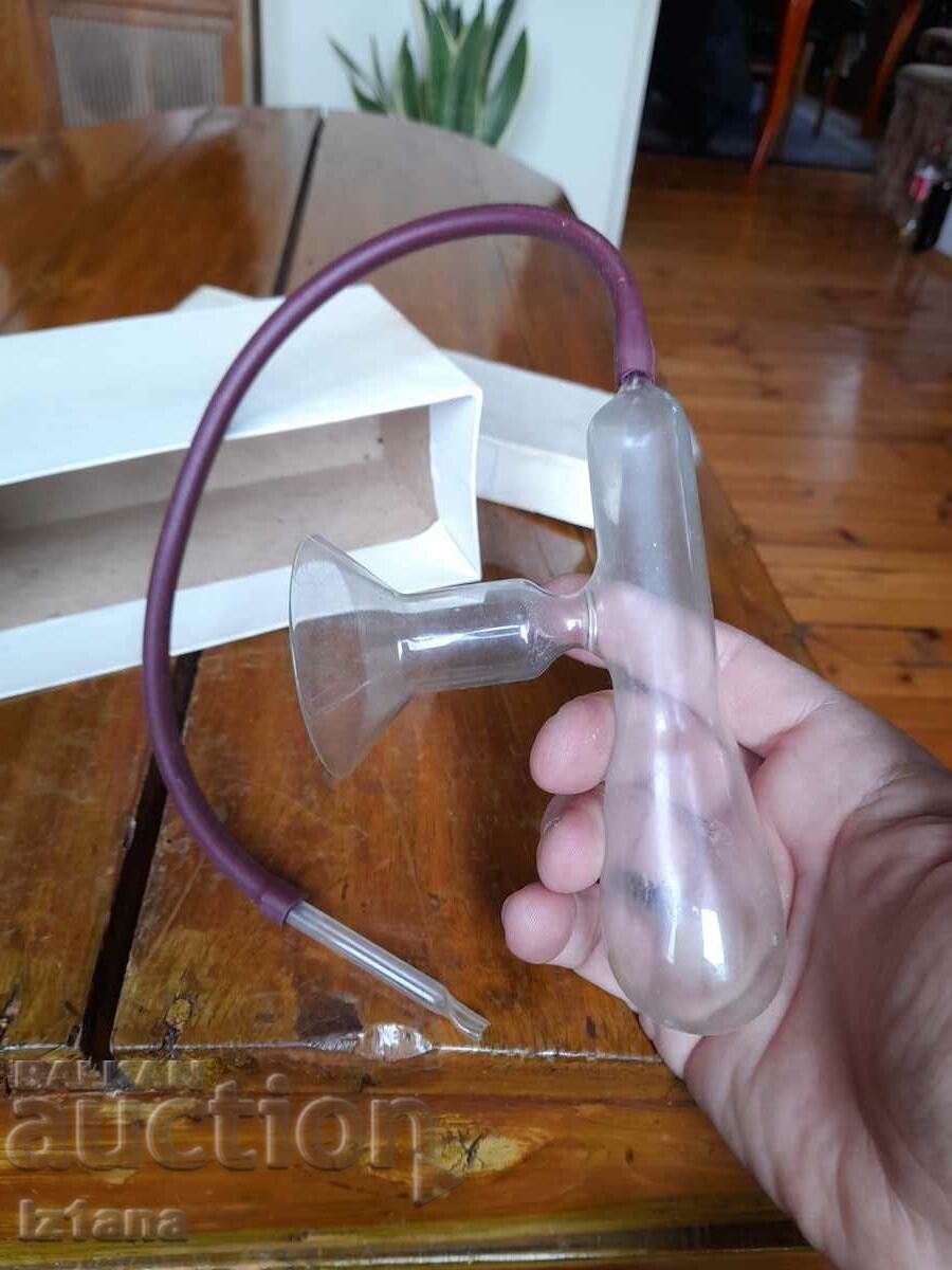 Auction Old pipette Auction Old pipette