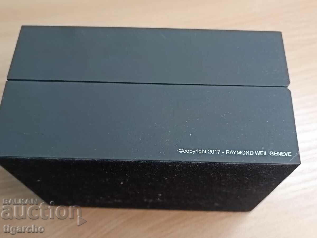 Delivery of Swiss watch box Delivery of Swiss watch box