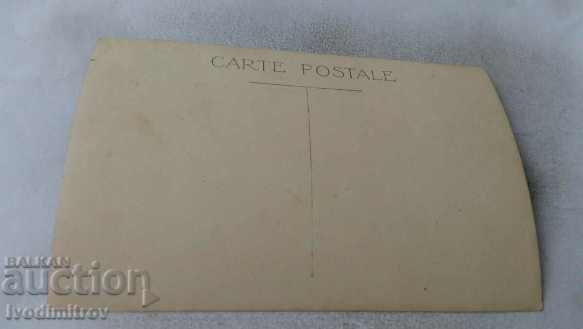 Photo Three men and two women in a river bed with price 2.35 BGN | € 1.20 Photo Three men and two women in a river bed with price 2.35 BGN | € 1.20