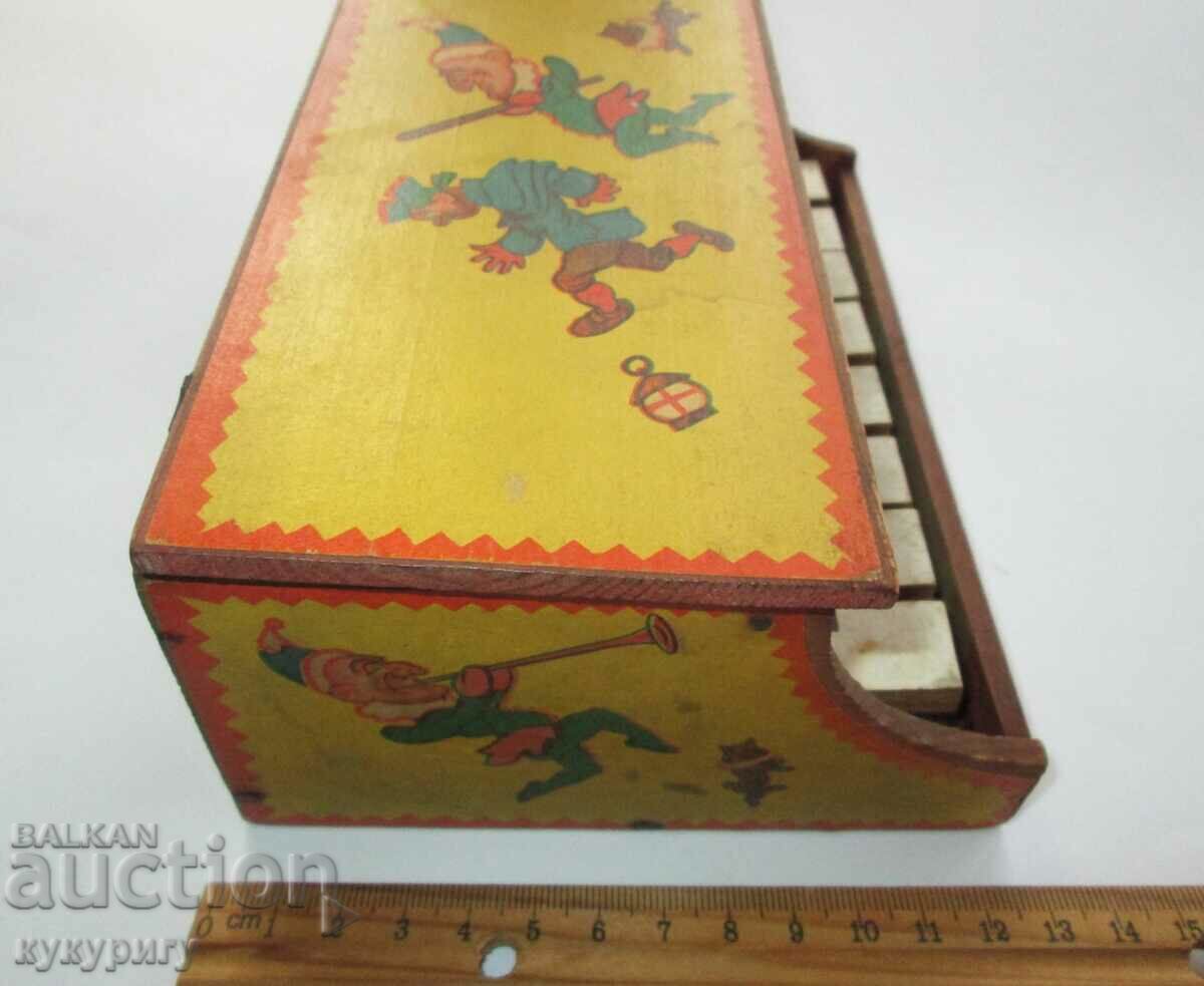 Old German children's toy piano Germany 1942 - 5 Old German children's toy piano Germany 1942 - 5