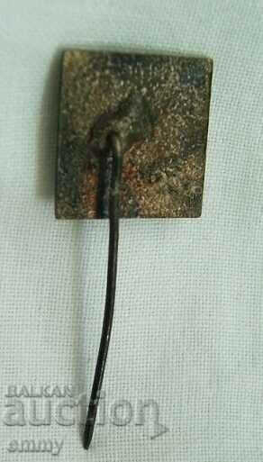 Auction Metal badge - Gabrovo Auction Metal badge - Gabrovo