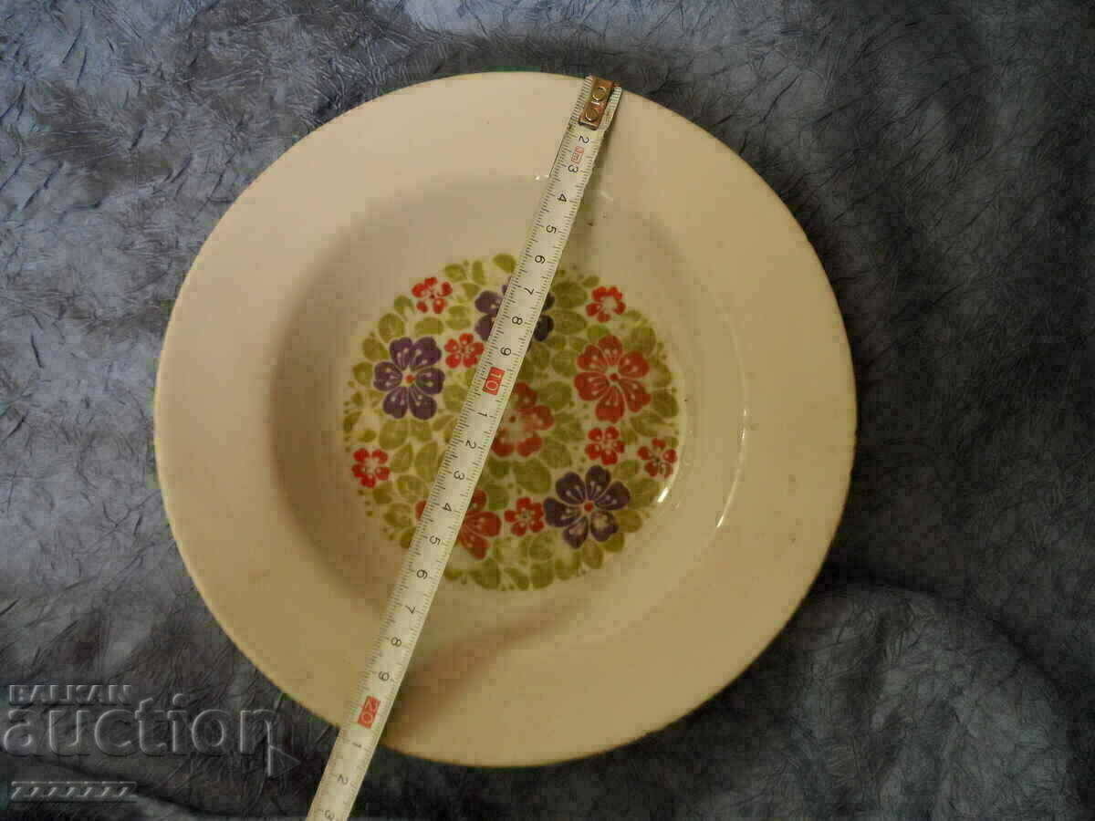 Delivery of old china plate Delivery of old china plate