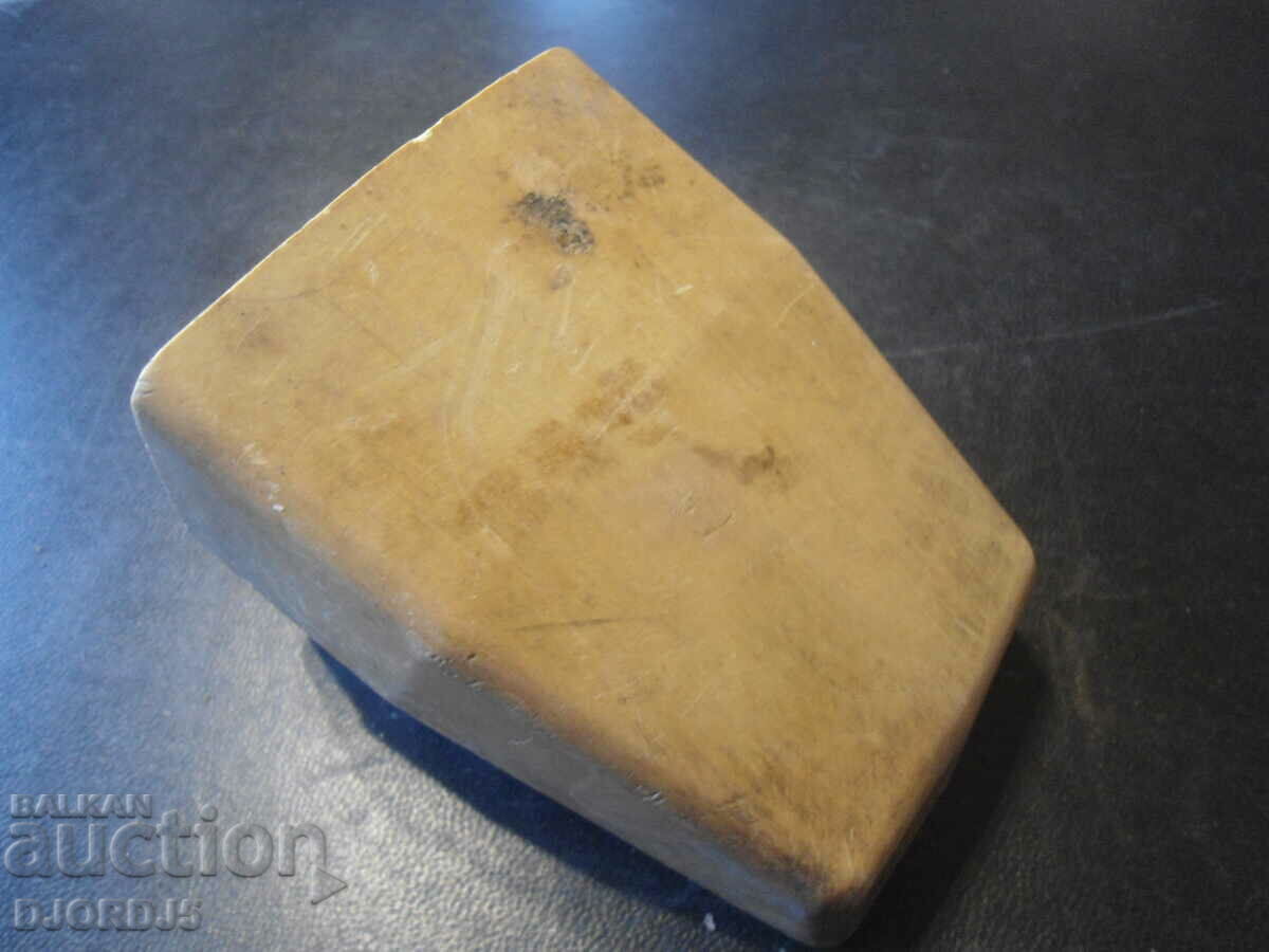 Vechi far rusesc cu preț 3.00 BGN | € 1.53 Vechi far rusesc cu preț 3.00 BGN | € 1.53