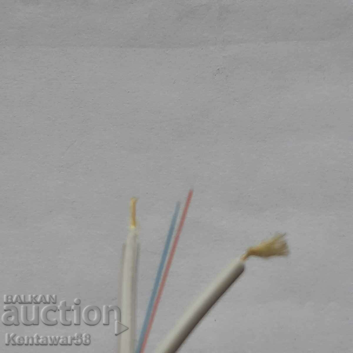 Оптичен кабел дуплекс - 13.5 м. нов. с цена 5.00 лв. | € 2.56 Оптичен кабел дуплекс - 13.5 м. нов. с цена 5.00 лв. | € 2.56