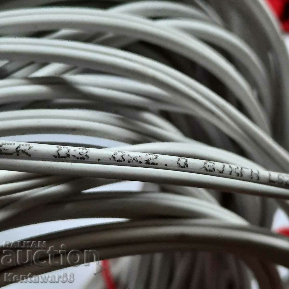 Доставка на Оптичен кабел дуплекс - 13.5 м. нов. Доставка на Оптичен кабел дуплекс - 13.5 м. нов.