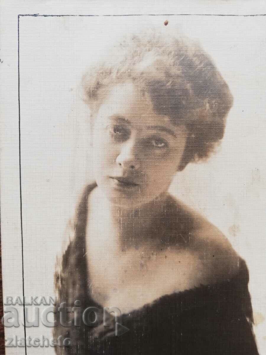 Postcard - artists M. Lambreva with price 10.00 BGN | € 5.11 Postcard - artists M. Lambreva with price 10.00 BGN | € 5.11