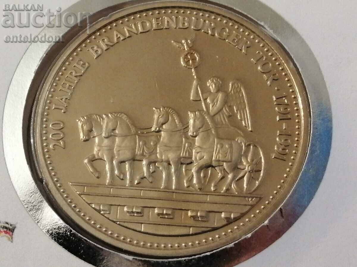 Delivery of German plaque + postal envelope + postage stamp Delivery of German plaque + postal envelope + postage stamp