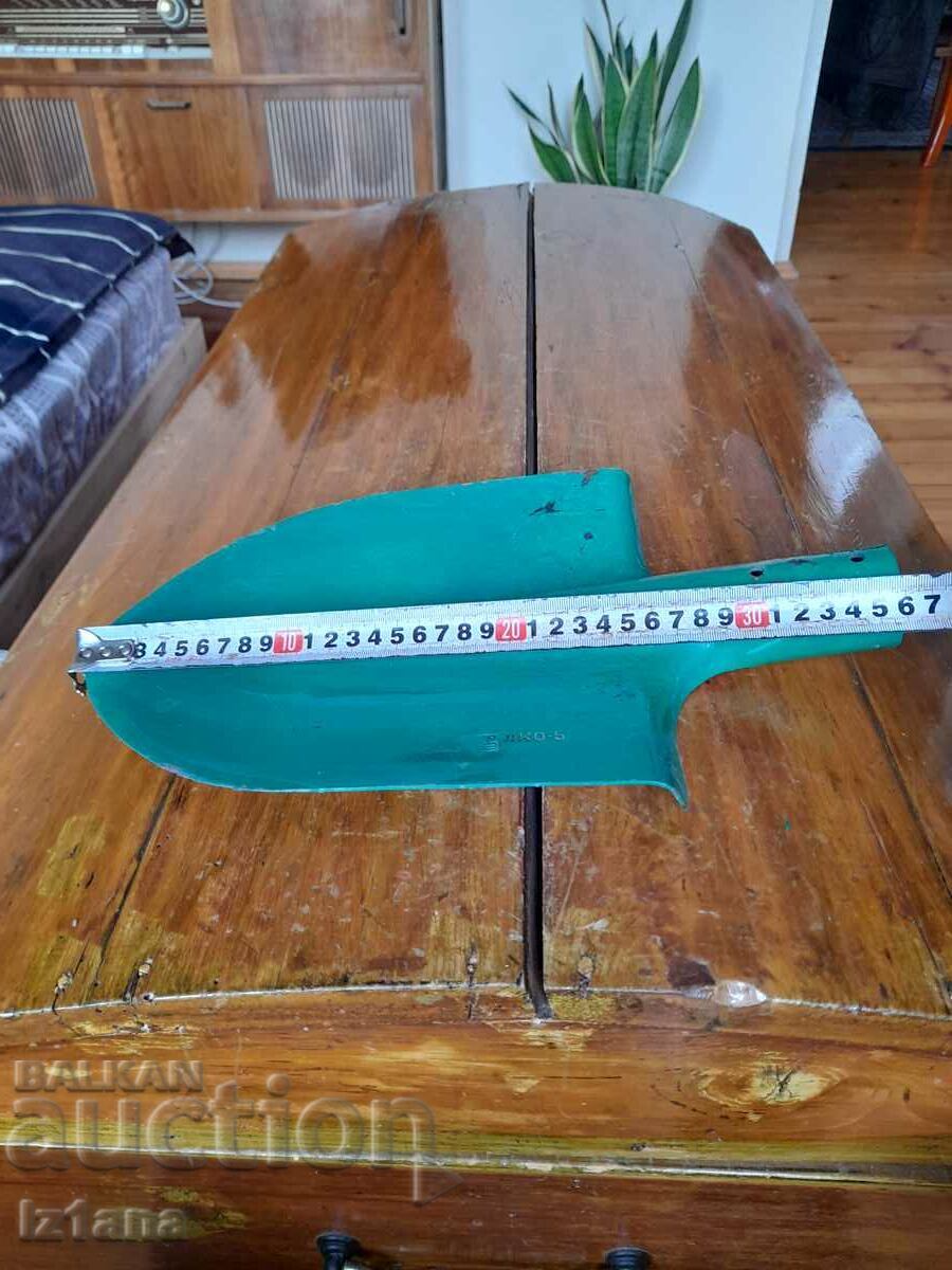 Old right shovel, spade, pickaxe - 5 Old right shovel, spade, pickaxe - 5