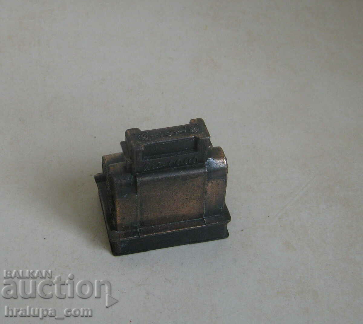 Παλιά ξύστρα μεταλλική ταμειακή μηχανή με τιμή 20.00 BGN | € 10.23 Παλιά ξύστρα μεταλλική ταμειακή μηχανή με τιμή 20.00 BGN | € 10.23