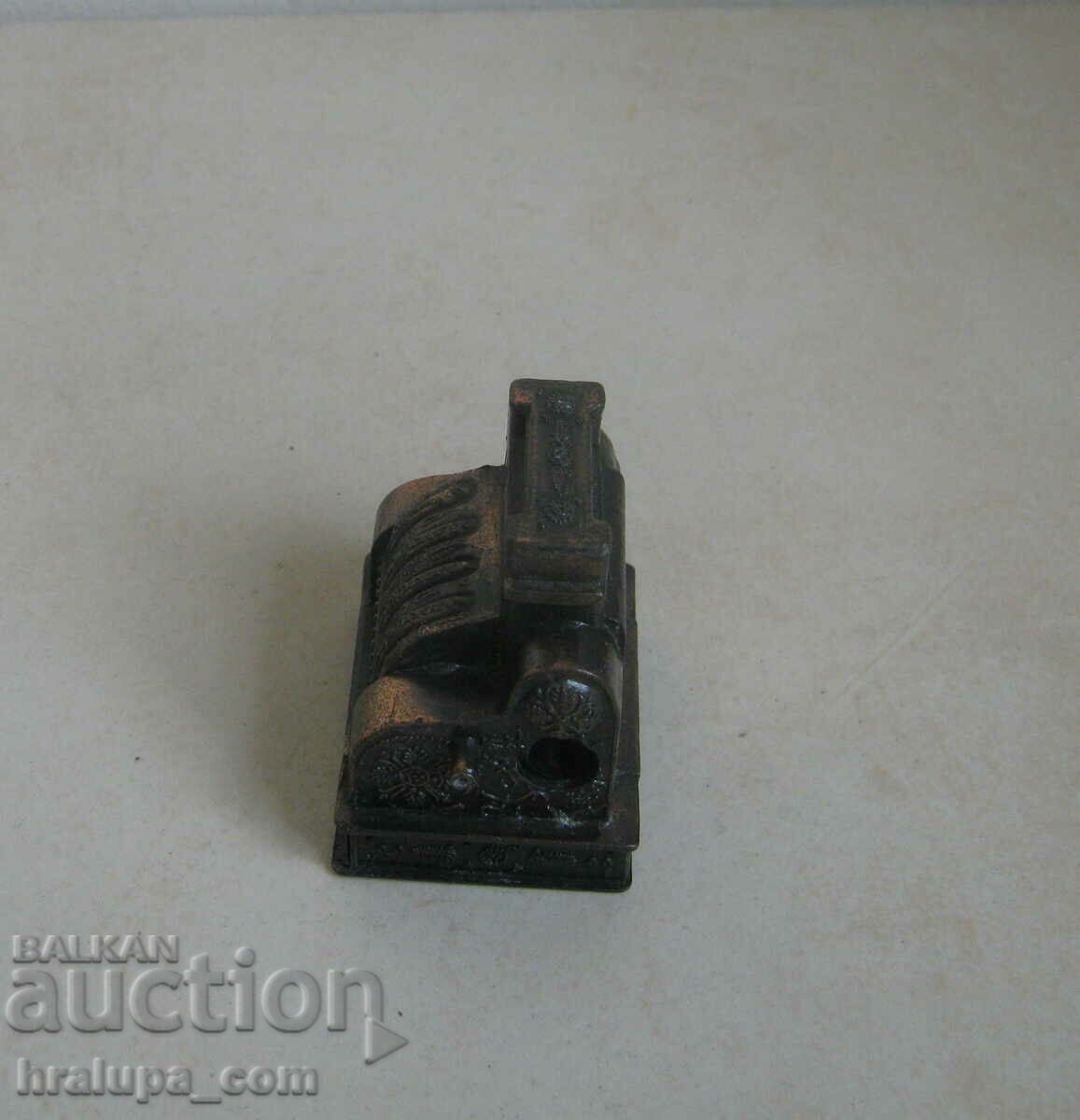 Δημοπρασία Παλιά ξύστρα μεταλλική ταμειακή μηχανή Δημοπρασία Παλιά ξύστρα μεταλλική ταμειακή μηχανή