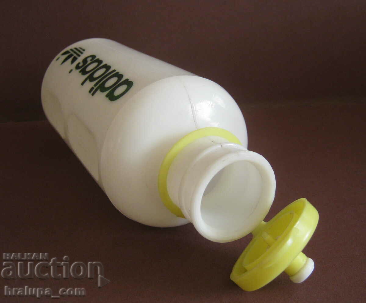 Delivery of Old Adidas Boss water bottle Delivery of Old Adidas Boss water bottle