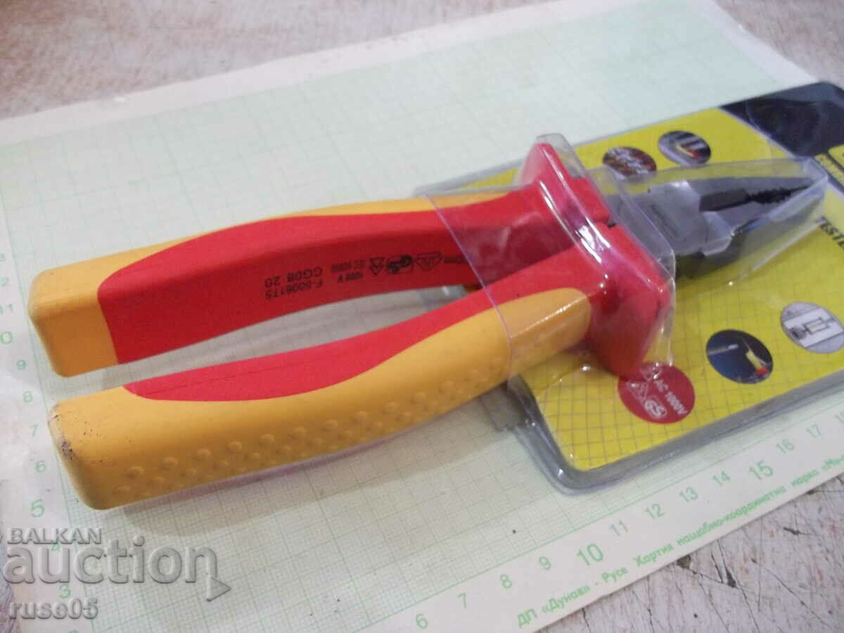 Pliers "Topmaster-VDE 1000V Art.No.: 210402" combined new - 5 Pliers "Topmaster-VDE 1000V Art.No.: 210402" combined new - 5