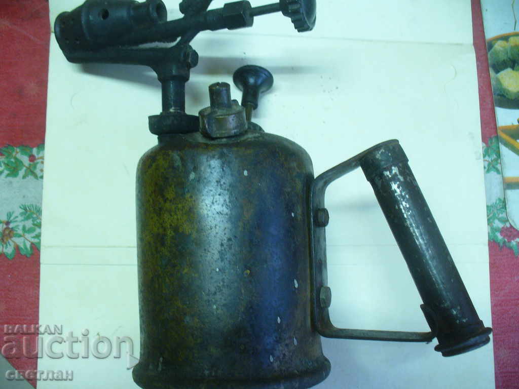 LARGE MEDIUM BENZINA LAMP-2 with price 45.00 BGN | € 23.01 LARGE MEDIUM BENZINA LAMP-2 with price 45.00 BGN | € 23.01