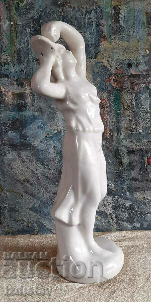 Auction Bulgarian porcelain sculpture Kitka, Novi Pazar Auction Bulgarian porcelain sculpture Kitka, Novi Pazar