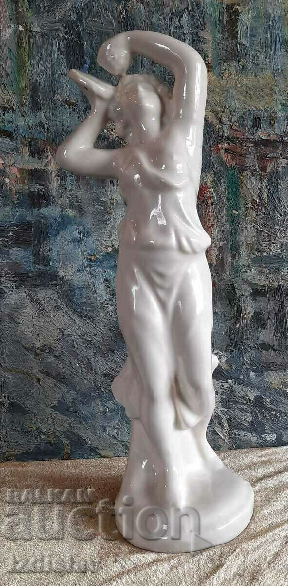 Bulgarian porcelain sculpture Kitka, Novi Pazar Bulgarian porcelain sculpture Kitka, Novi Pazar