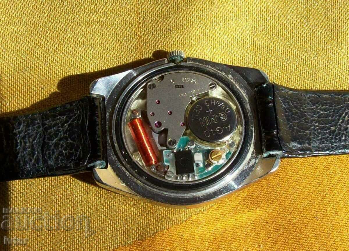 Watch "JUNGHANS astra" - 7 Watch "JUNGHANS astra" - 7