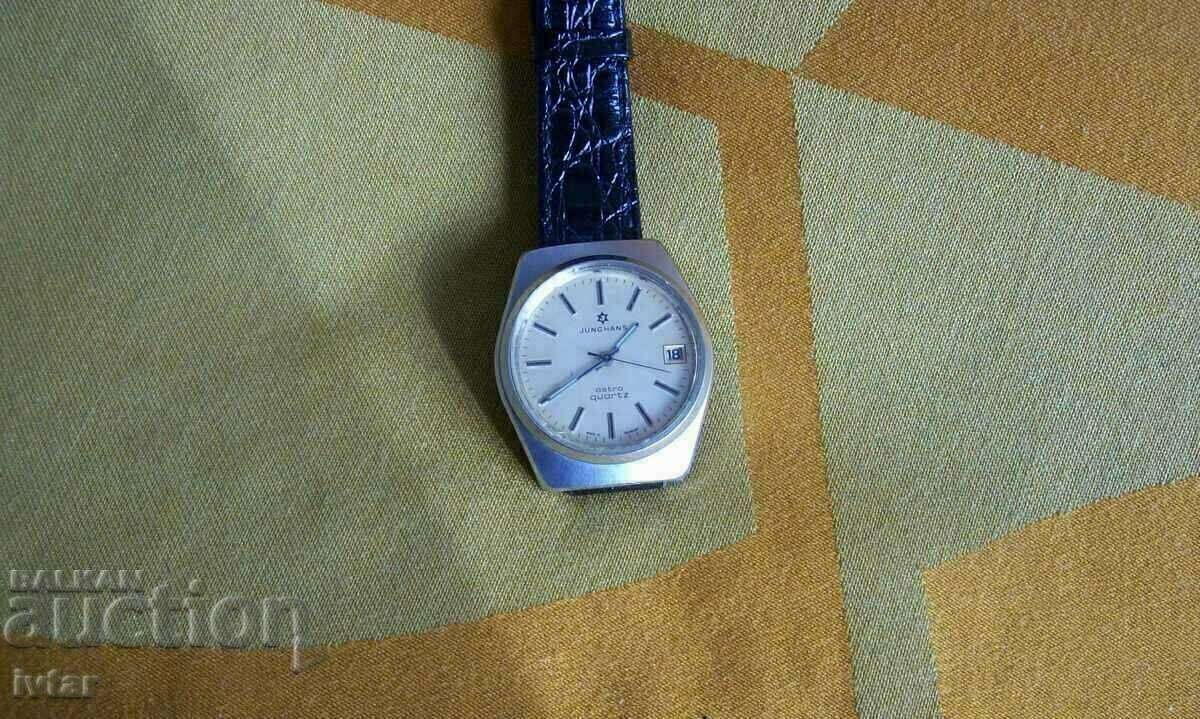 Watch "JUNGHANS astra"