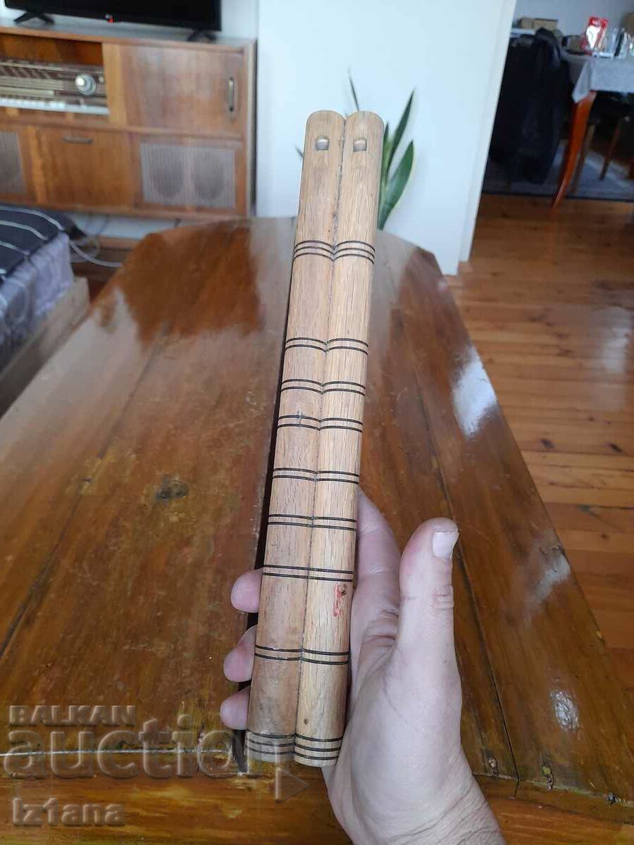 Auction Old rascal, duduk, whistle Auction Old rascal, duduk, whistle