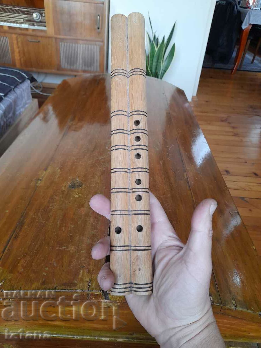 Delivery of Old rascal, duduk, whistle Delivery of Old rascal, duduk, whistle