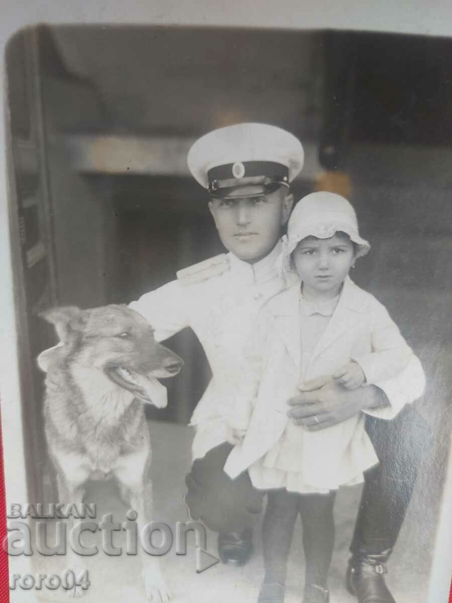 OFFICER - CHILD - DOG - SCRAP - 7 OFFICER - CHILD - DOG - SCRAP - 7