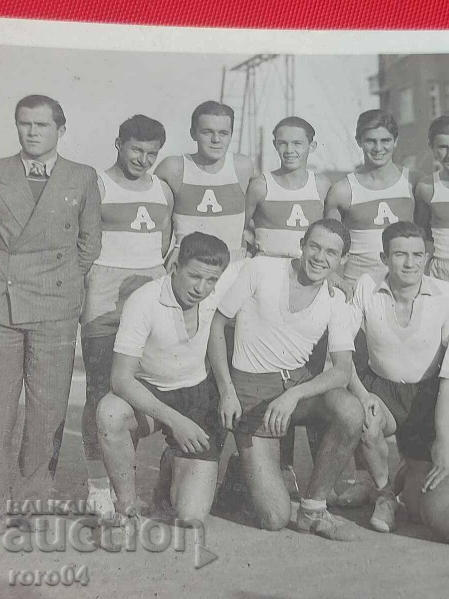 Delivery of F.K. ATHLETIK - FLAG OF SLAVIA