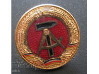 Източна Германия ГДР герб лого емайл значка пин