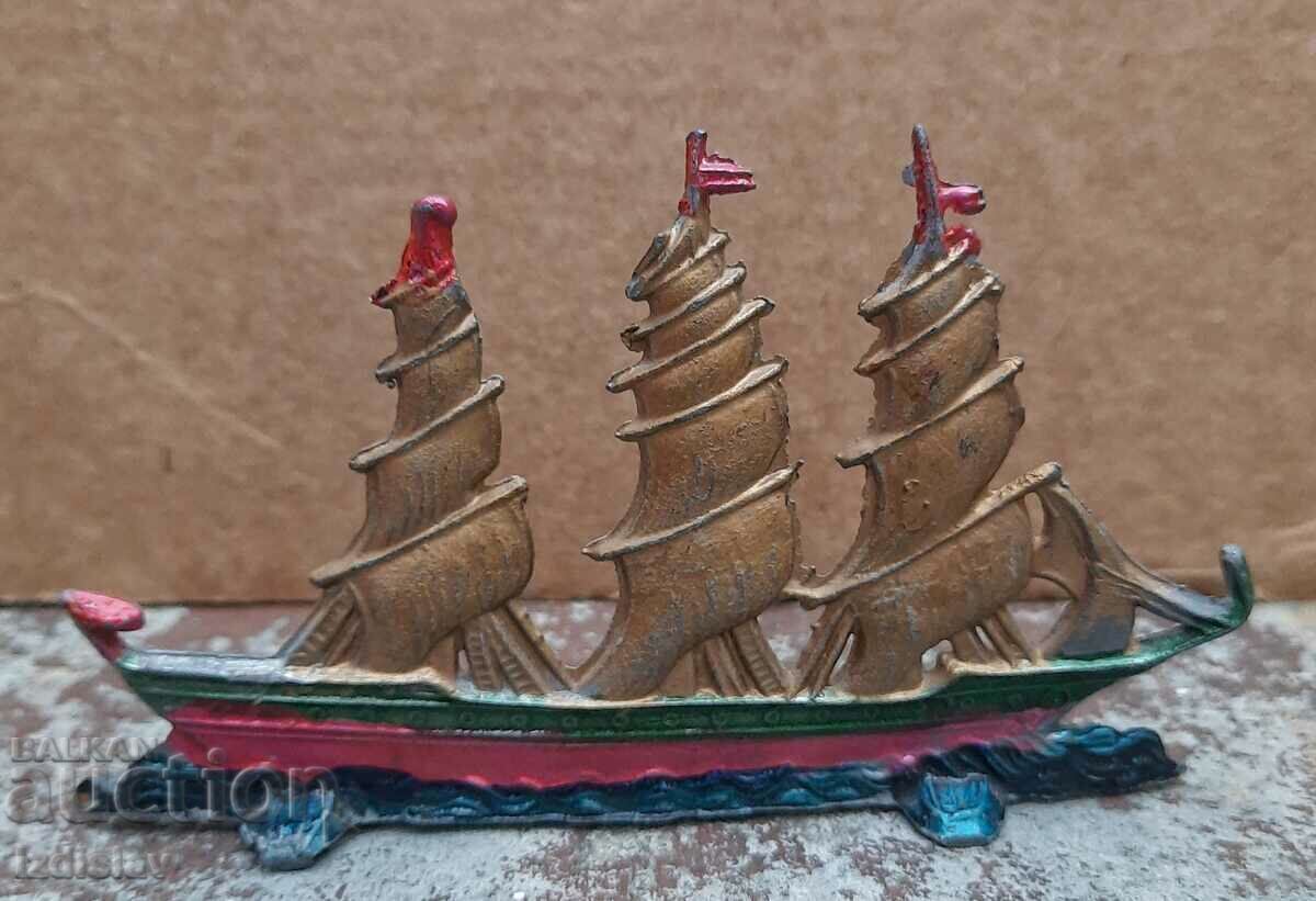 Delivery of Desktop metal figure ship Delivery of Desktop metal figure ship