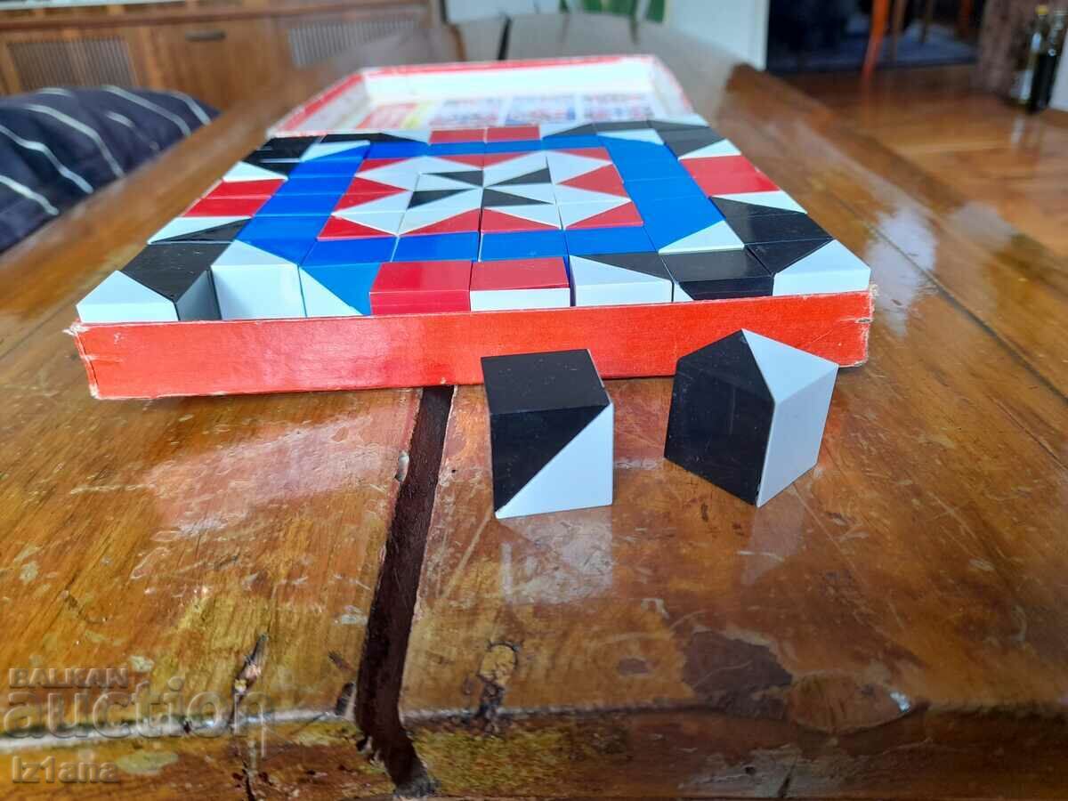 Auction An old children's game Kubus Mosaik Auction An old children's game Kubus Mosaik