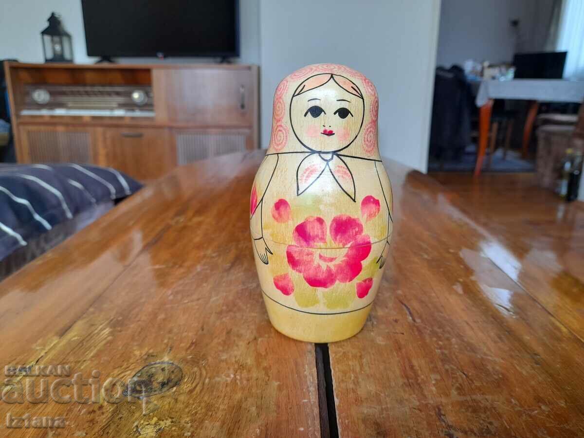 Old Matryoshka, Matryoshkas