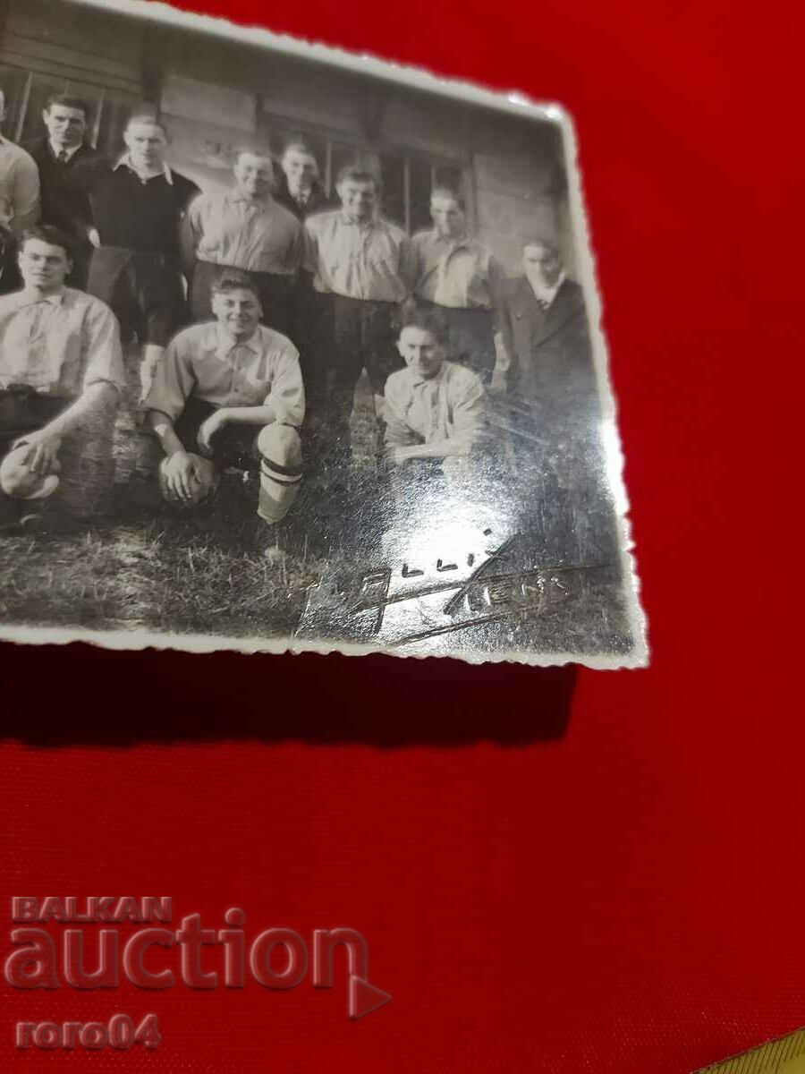 Auction FOOTBALL PLAYERS Auction FOOTBALL PLAYERS