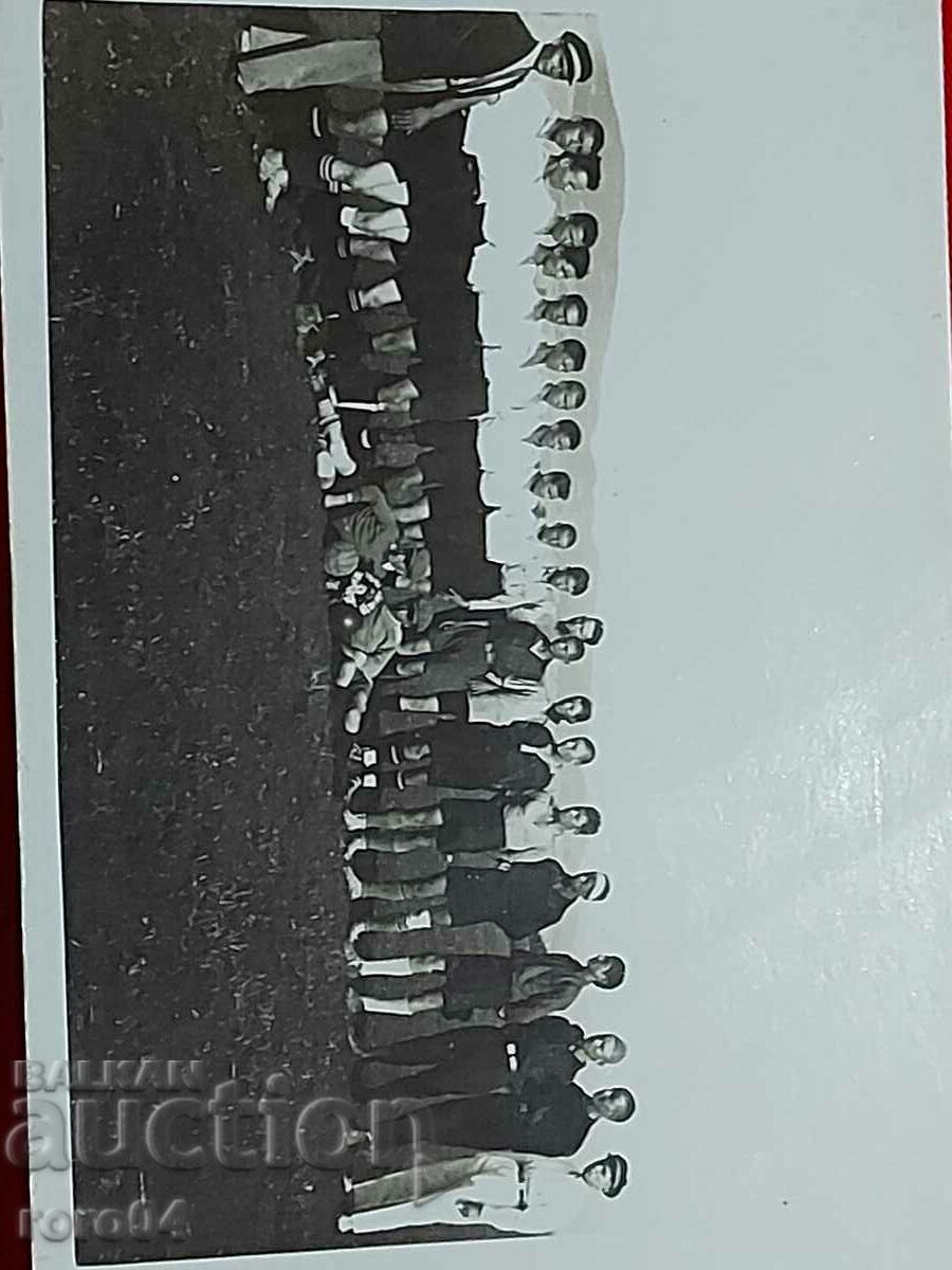 FOOTBALL PLAYERS - 6 FOOTBALL PLAYERS - 6