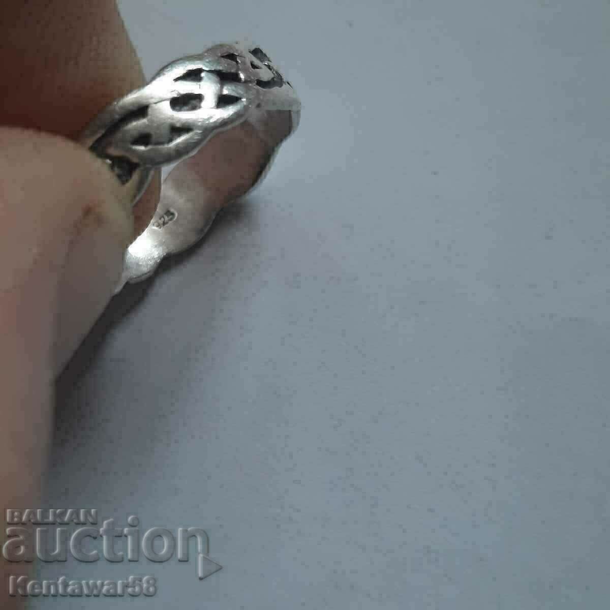 Auction Silver ring 2.94 g / 925 Auction Silver ring 2.94 g / 925