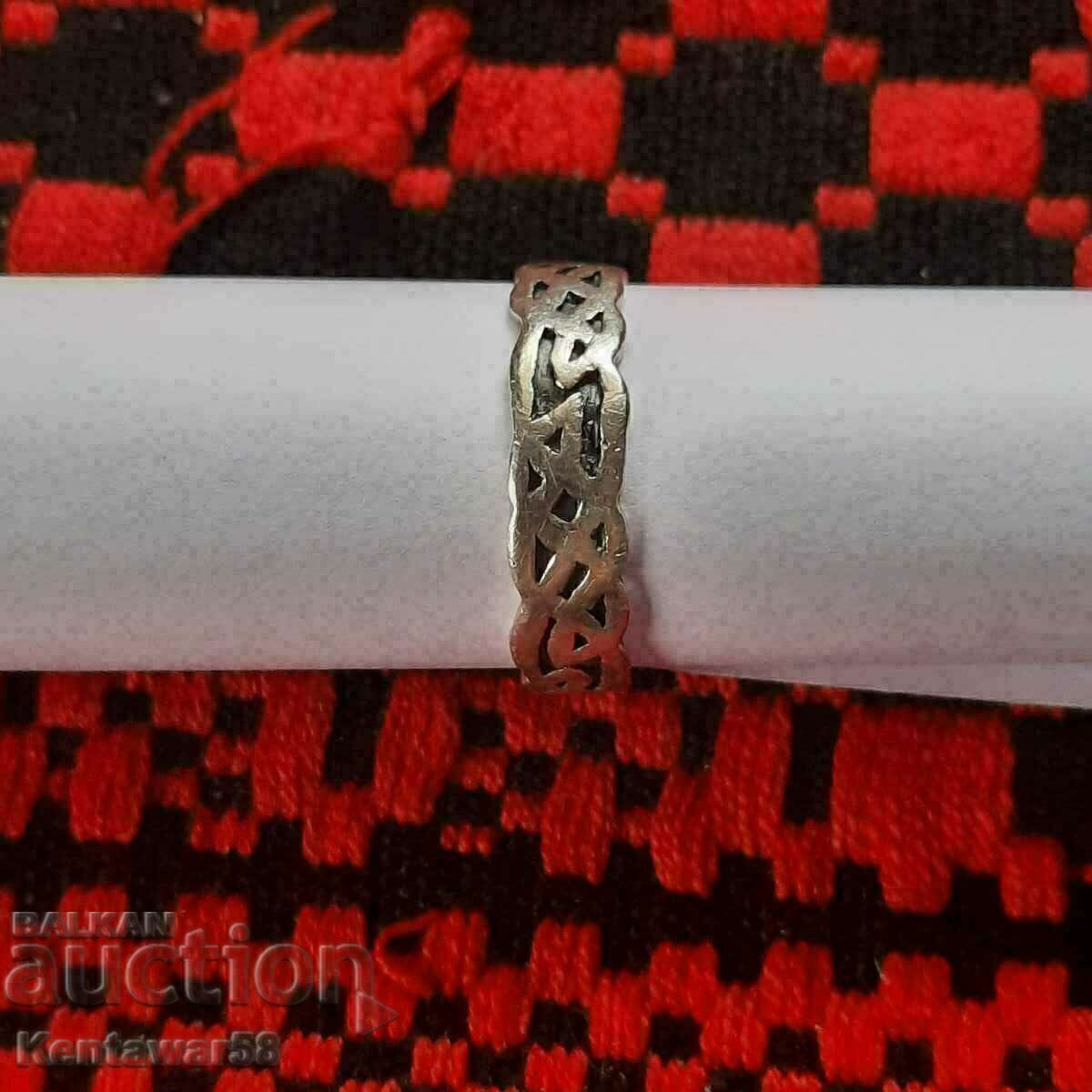 Silver ring 2.94 g / 925 Silver ring 2.94 g / 925