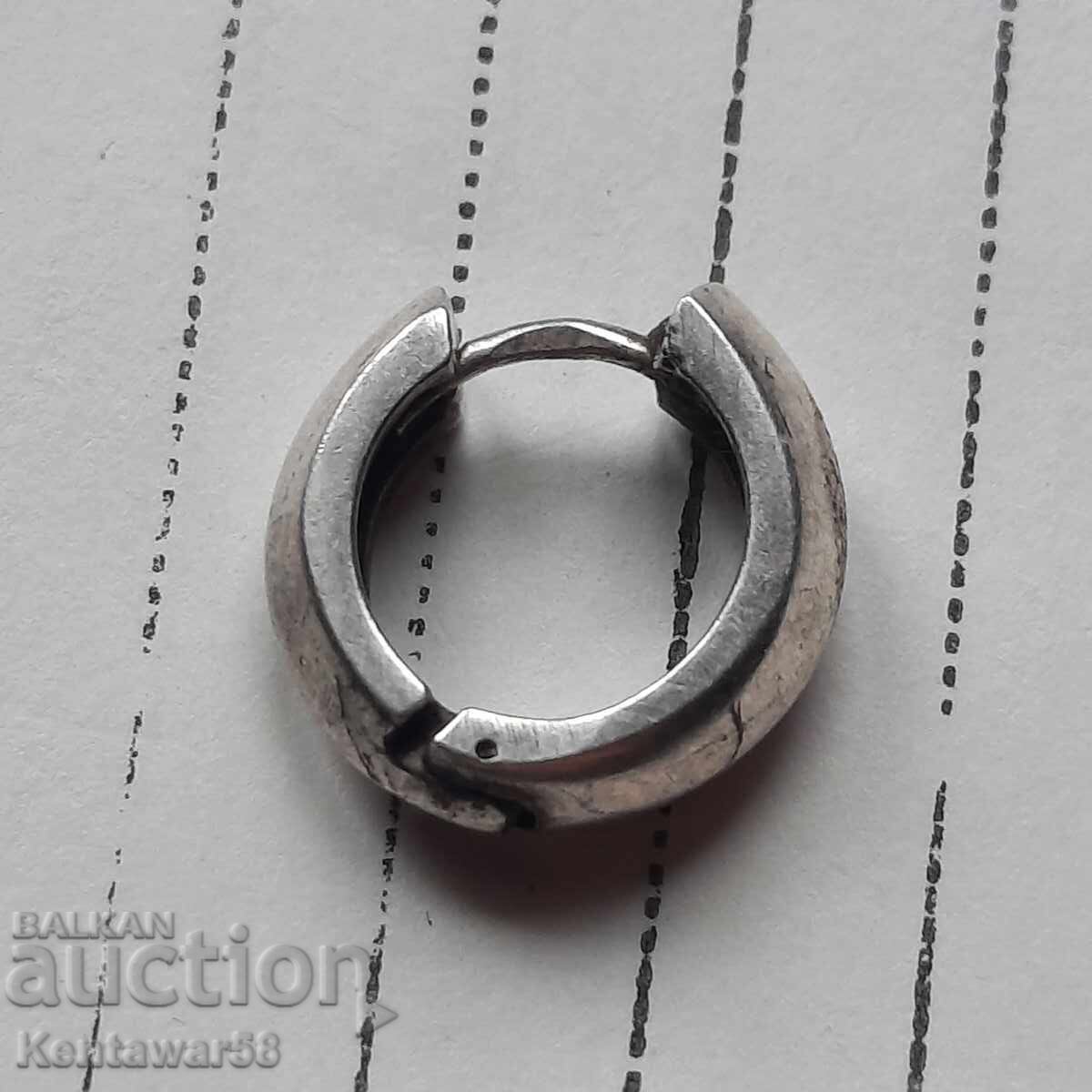 Cercei argint 2.3g/925 cu preț € 7.00 | 13.69 BGN Cercei argint 2.3g/925 cu preț € 7.00 | 13.69 BGN