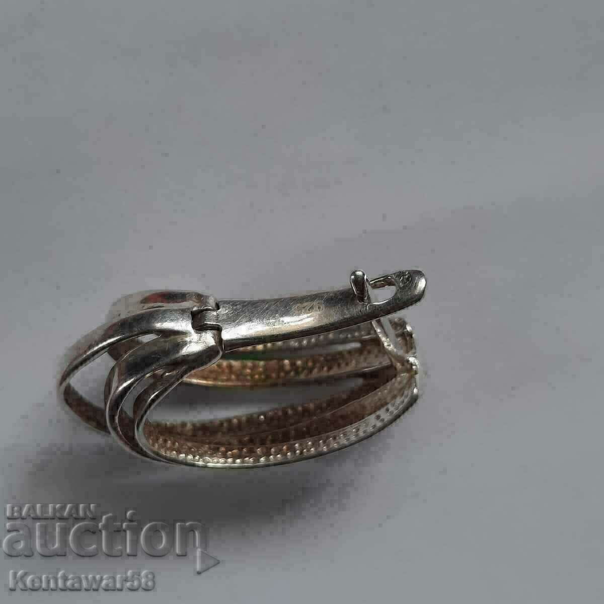 Silver earring 3.12 g / 925 with price 12.00 BGN | € 6.14 Silver earring 3.12 g / 925 with price 12.00 BGN | € 6.14
