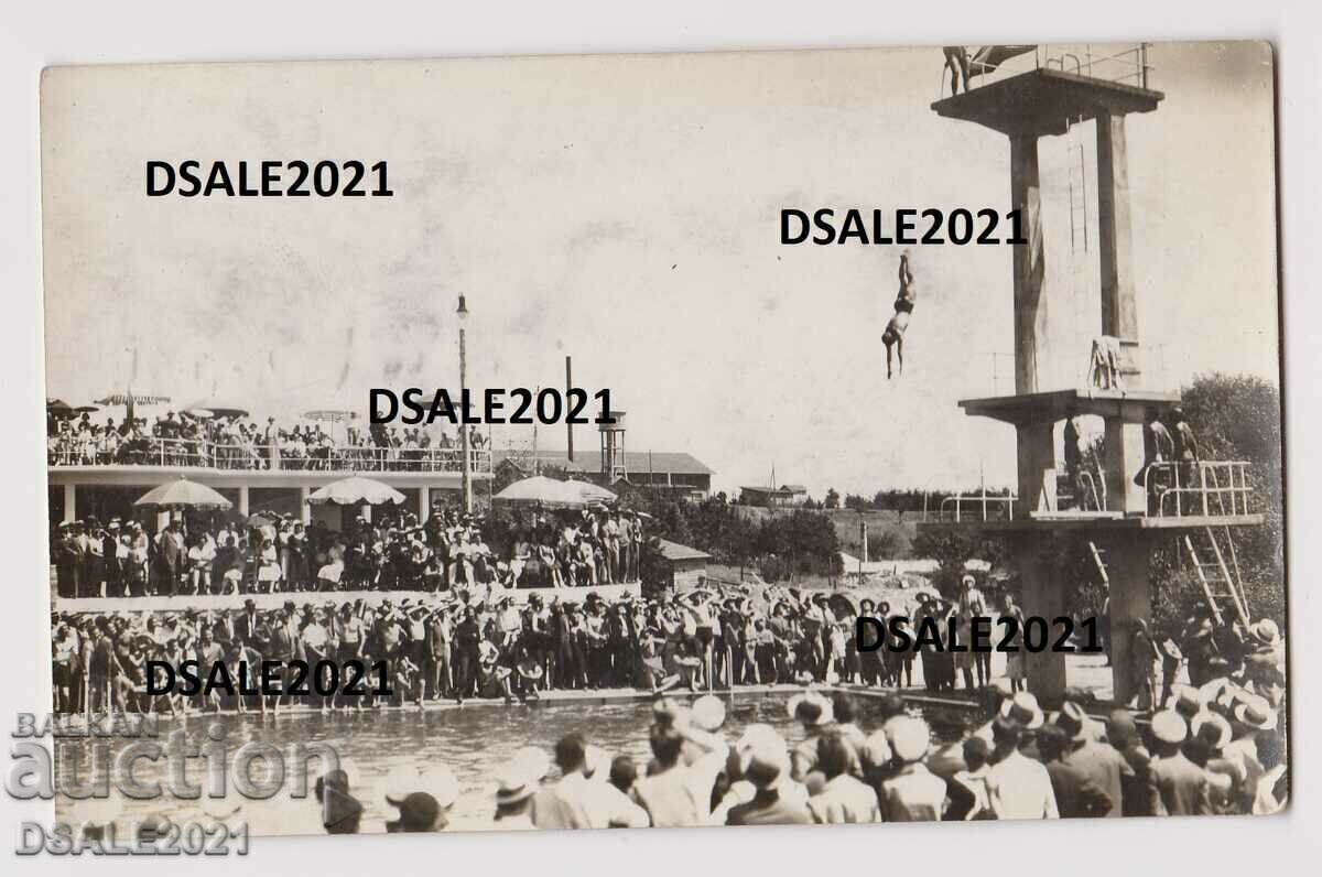 София на басейн Дианабад скок във вода, 1931 снимка /59532