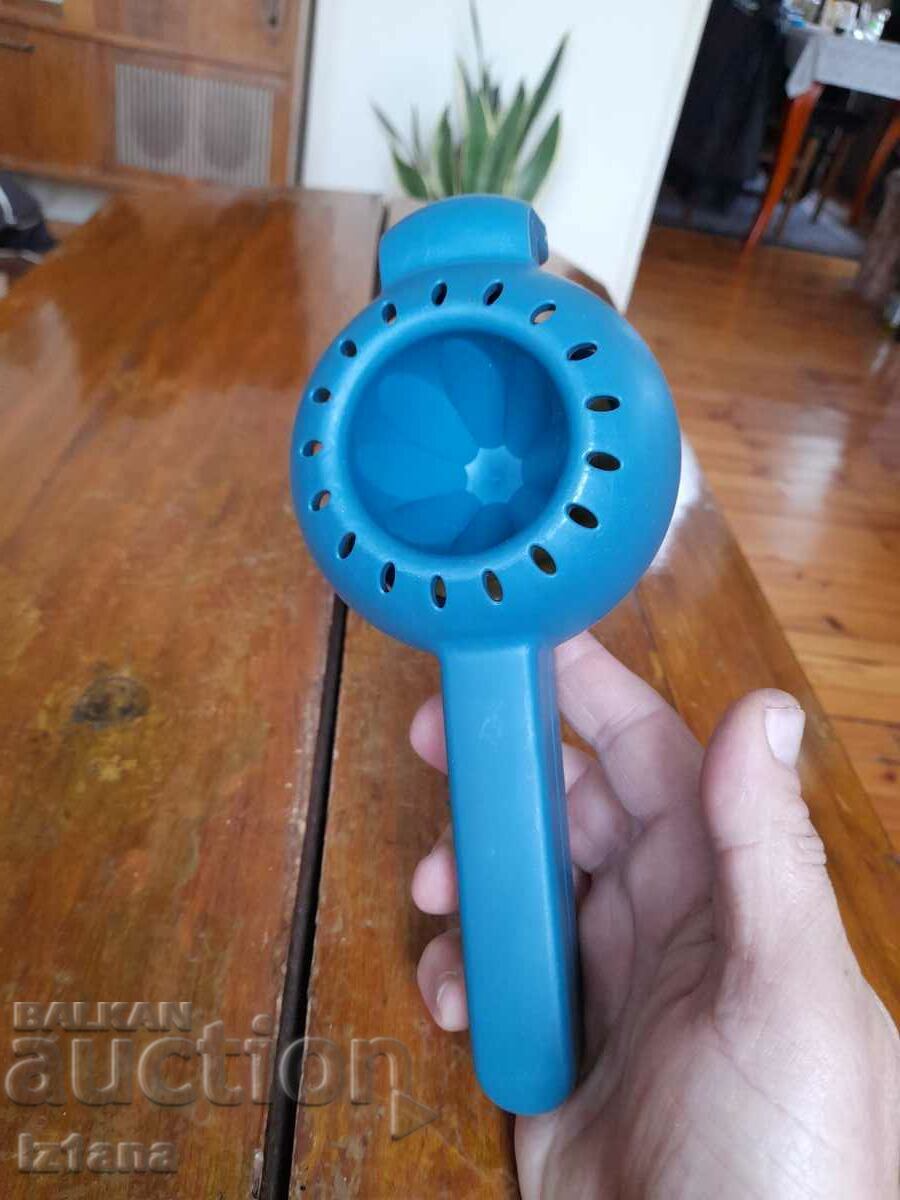 Delivery of Old lemon squeezer Delivery of Old lemon squeezer