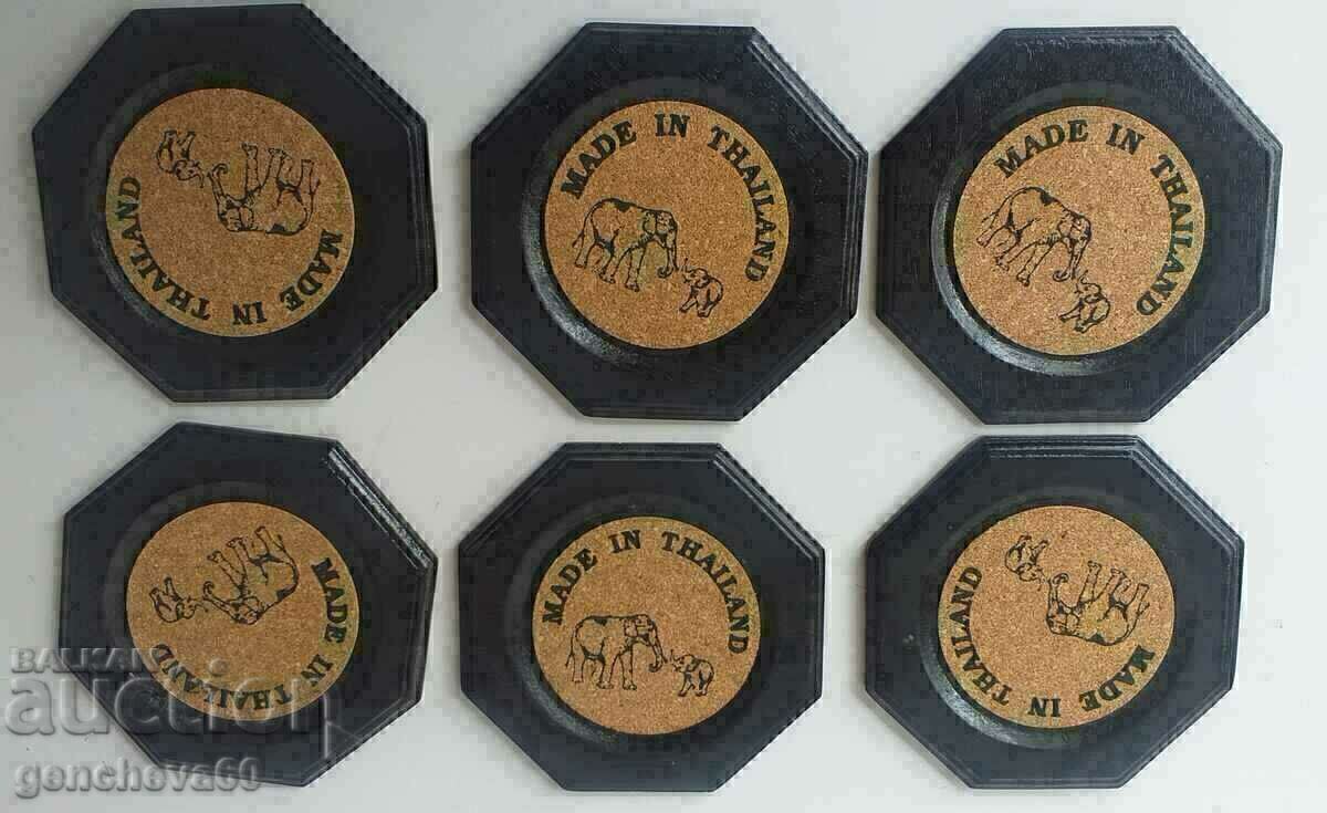Livrarea SET VINTAGE suport cu suporturi pentru pahare