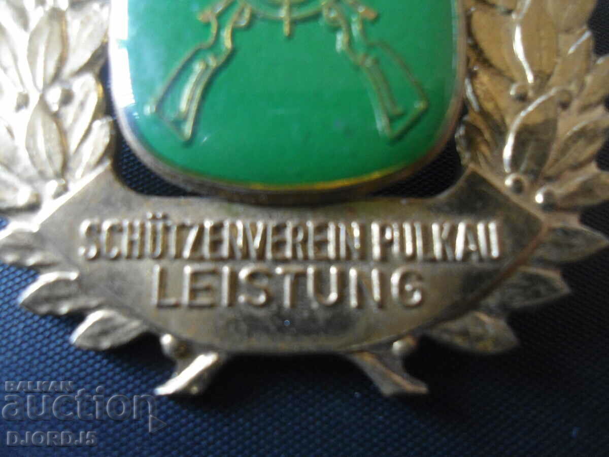 Auction  An old badge