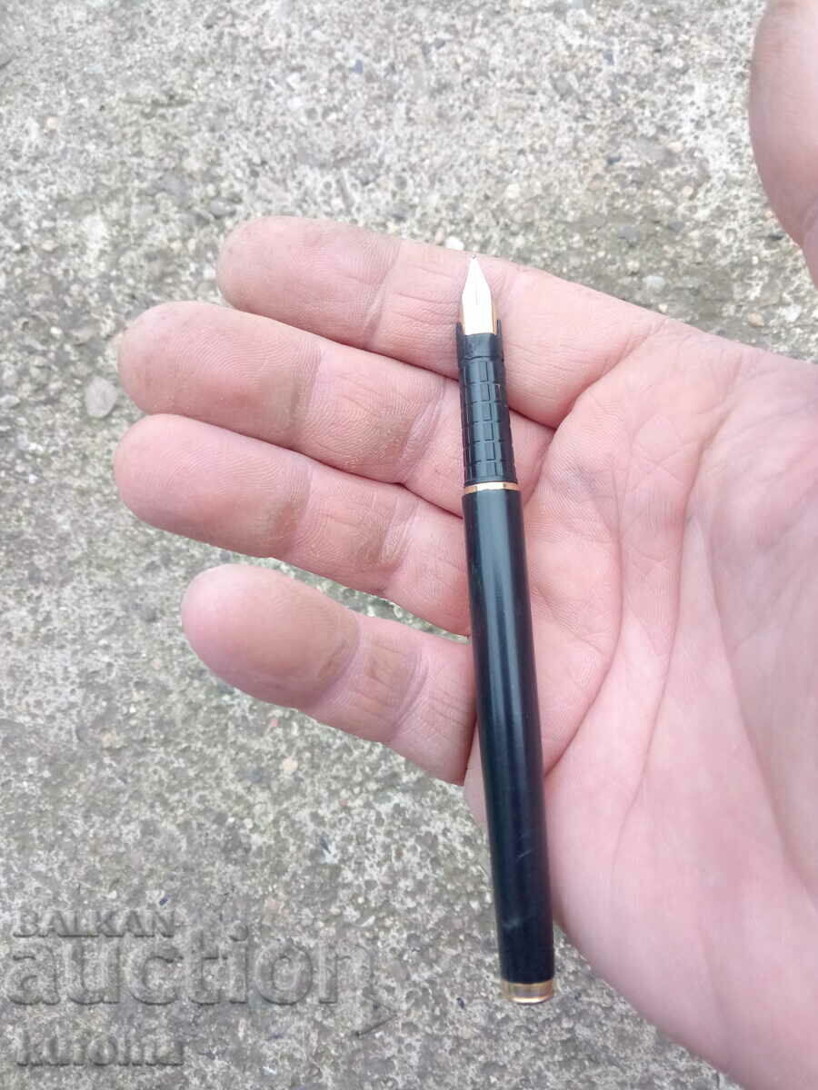 Auction An old pen with an iridium nib Auction An old pen with an iridium nib