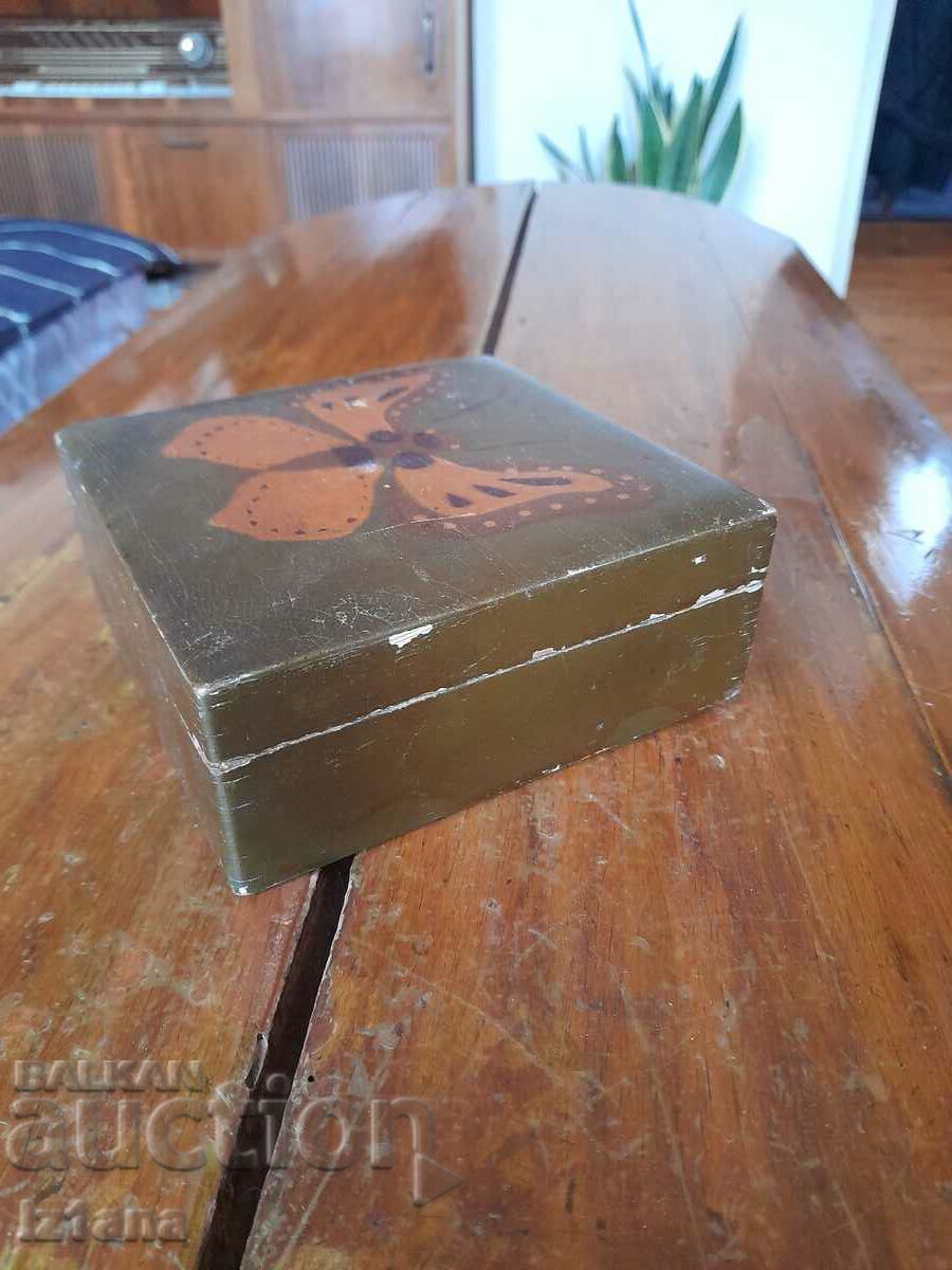 Cutie veche din lemn - 5 Cutie veche din lemn - 5