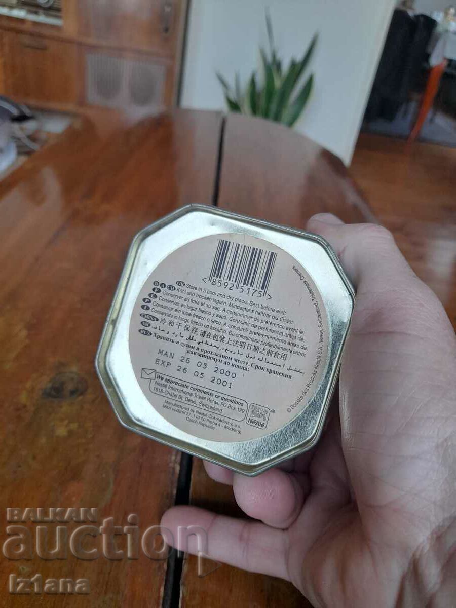 Old Mickey, Minnie Mouse box - 5