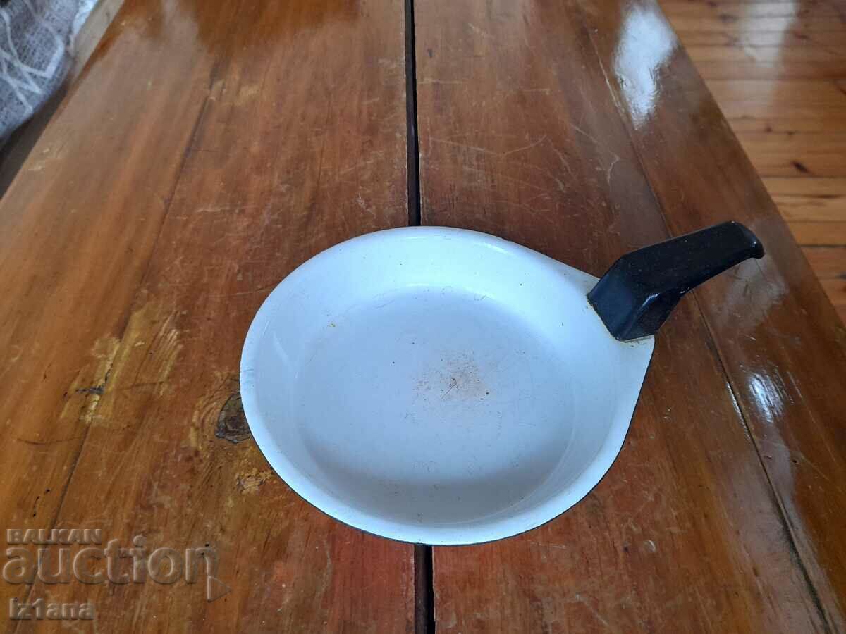 Old enameled omelet pan, pan with price 12.00 BGN | € 6.14