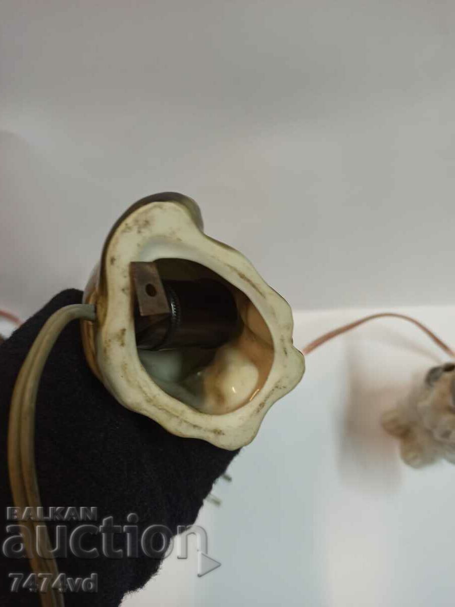 OLD PORCELAIN LAMP CAT - 6 OLD PORCELAIN LAMP CAT - 6