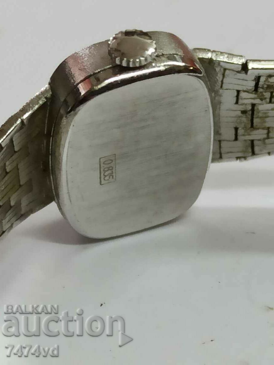 SILVER STYLISH WOMEN'S WATCH - 6 SILVER STYLISH WOMEN'S WATCH - 6