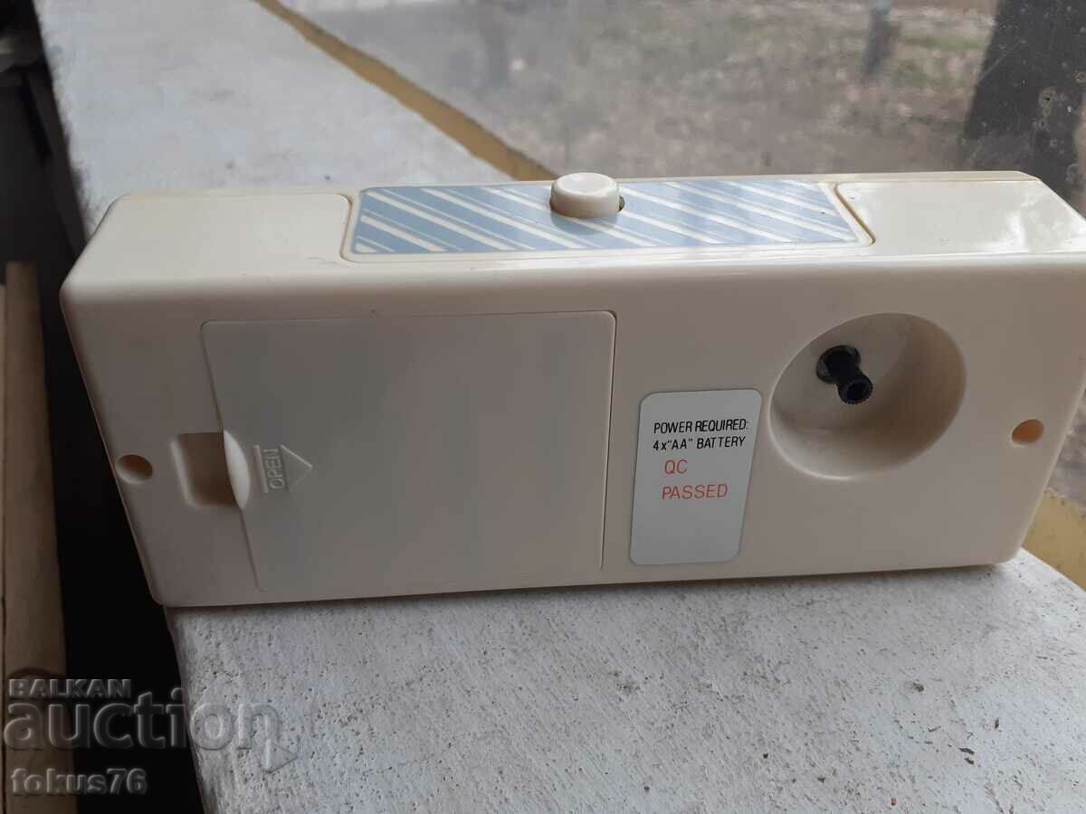 Delivery of Old desk clock with rooster Delivery of Old desk clock with rooster