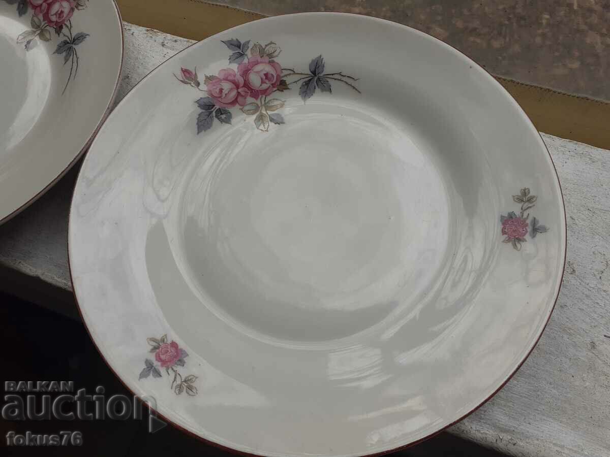 Licitație Lot de farfurii din portelan bulgaresc cu model frumos - 4 bucati cu stampila
